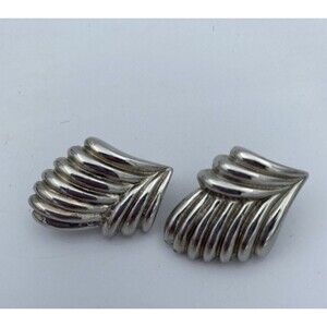 Vintage Debra Tiffany Silver Tone Clip On Earrings preowned, Very Good